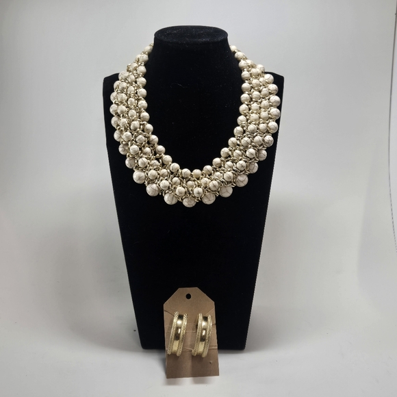 Vintage Beaded Howlite Bib Statement Necklace Natural Stone Goldtone Setting - Picture 10 of 10